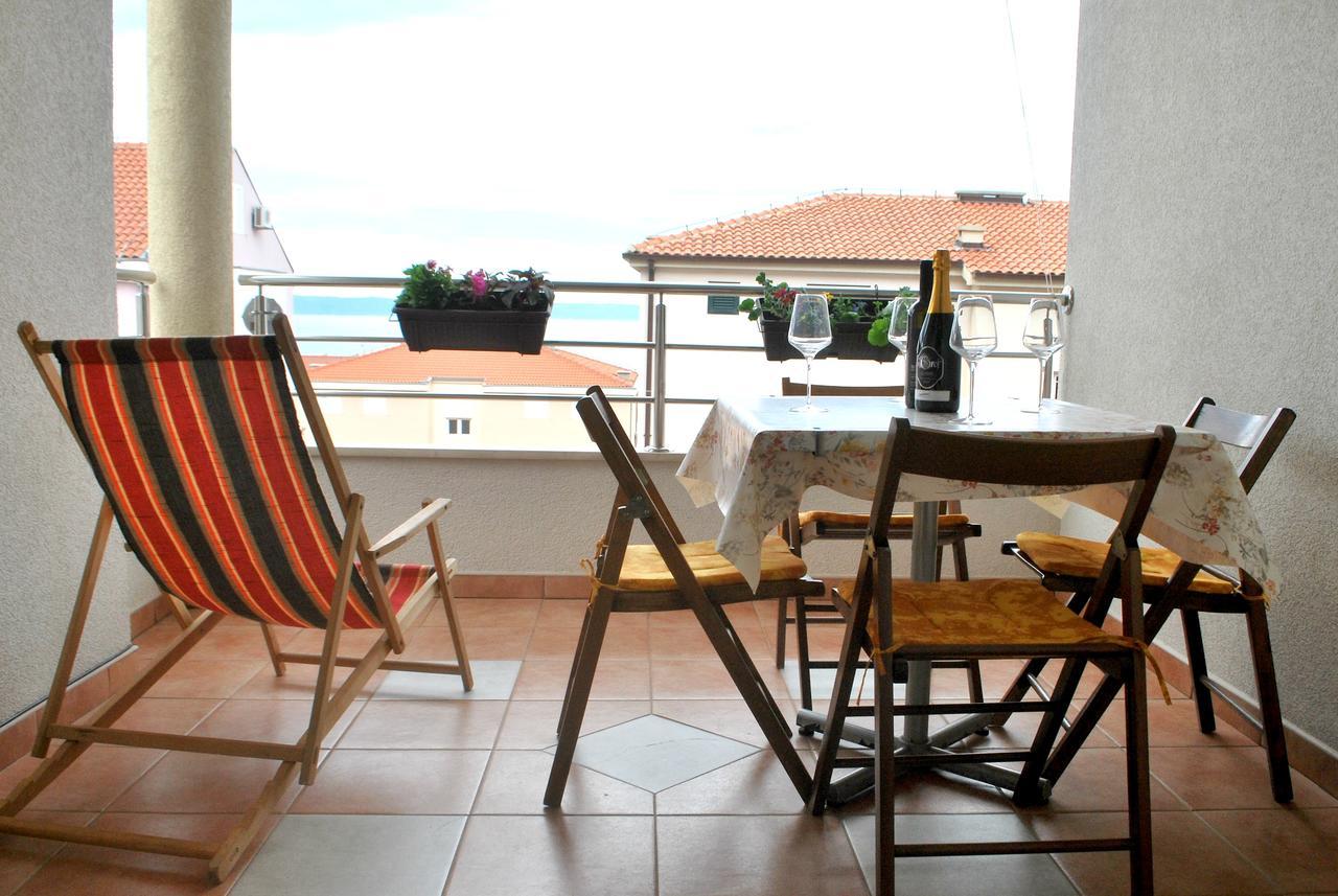 Apartment Dalmatia Makarska Bagian luar foto