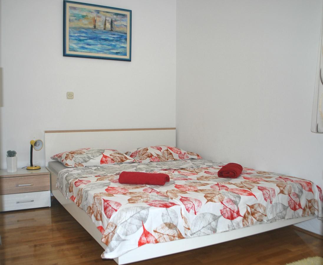 Apartment Dalmatia Makarska Bagian luar foto