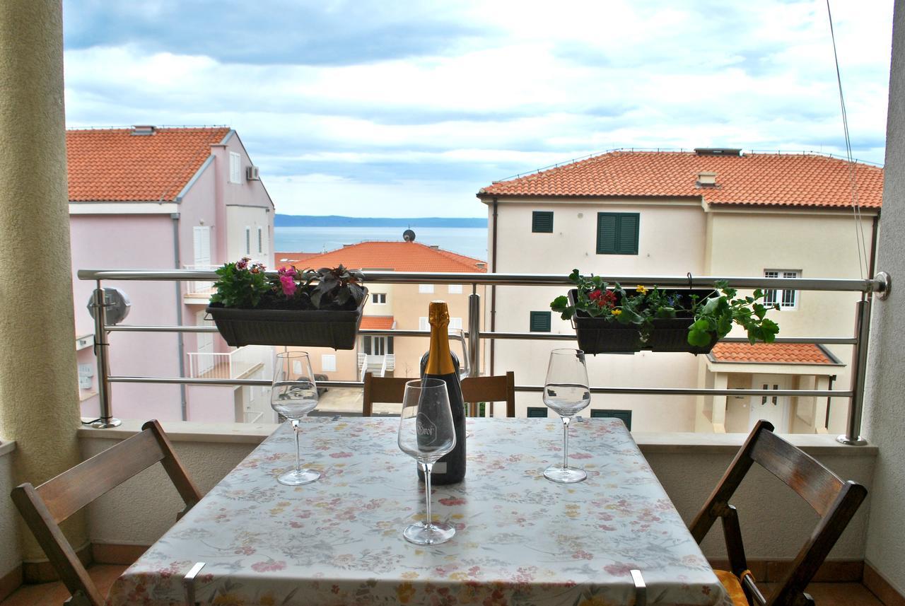 Apartment Dalmatia Makarska Bagian luar foto