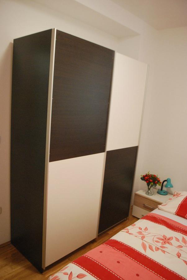 Apartment Dalmatia Makarska Bagian luar foto